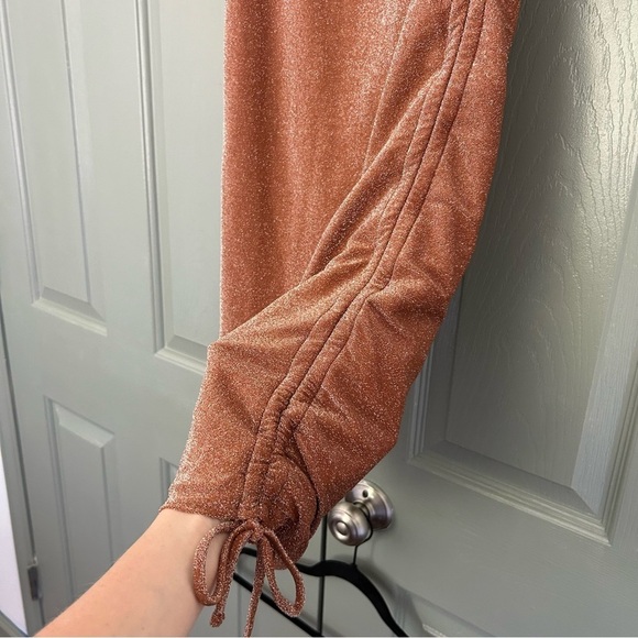 Bananhot Diamond Neckline Midi Bodycon Cocktail Dress with Cinched Sides Sparkle - Picture 5 of 9